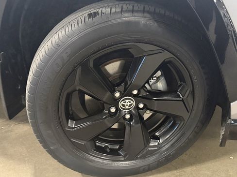 Used 2021 Toyota RAV4 XSE image 20