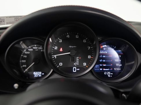 Certified 2021 Porsche 718 Boxster Spyder RWD image 22