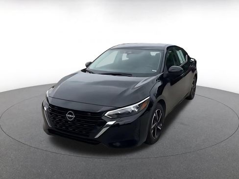 Used 2025 Nissan Sentra SV FWD image 6