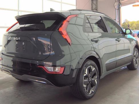 Certified 2023 Kia Niro Wind w/ Wind Preserve Package FWD image 4