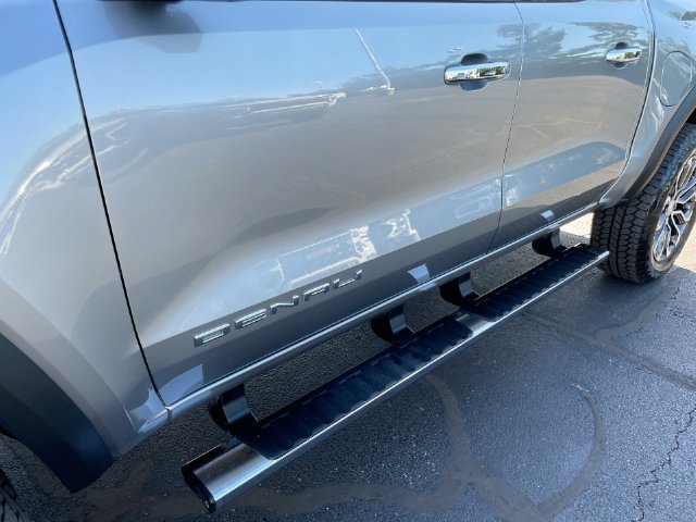 Used 2024 GMC Canyon Denali AWD/4WD image 8