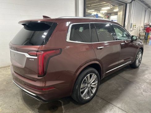 Used 2023 Cadillac XT6 Premium Luxury image 4