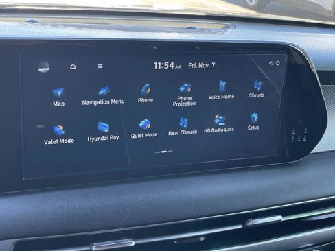 Used 2024 Hyundai Palisade SEL image 11