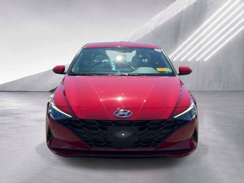 Certified 2023 Hyundai Elantra SEL w/ Convenience Package FWD image 2