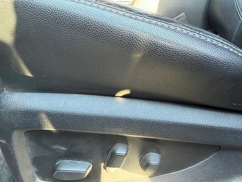 Used 2018 Chevrolet Silverado 1500 LTZ Z71 w/ LTZ Plus Package image 10