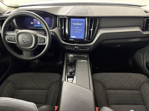 Used 2023 Volvo XC60 B5 Core image 32