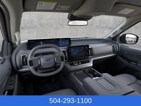 New 2026 Ford Expedition Active RWD image 11