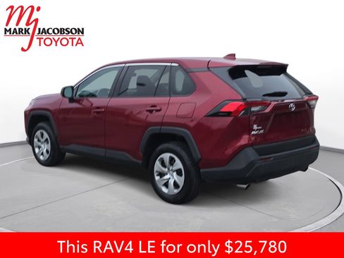 Used 2022 Toyota RAV4 LE image 13