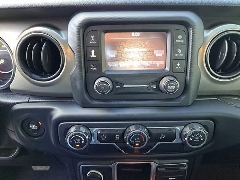 Used 2019 Jeep Wrangler Sport image 16