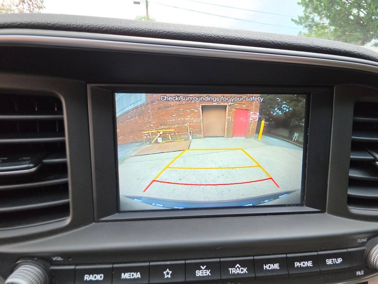 Used 2020 Hyundai Elantra SEL FWD image 21