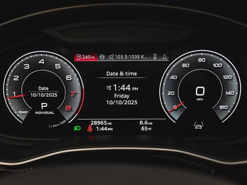 Used 2024 Audi Q7 2.0T Premium w/ Convenience Package image 16