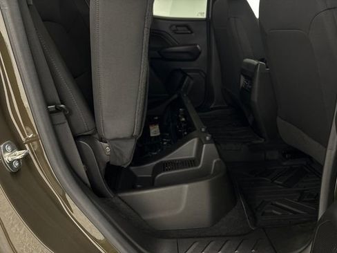 Used 2023 Chevrolet Colorado Trail Boss w/ Technology Package image 31