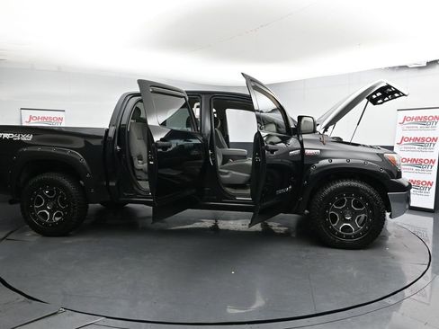 Used 2011 Toyota Tundra 4x4 CrewMax image 45