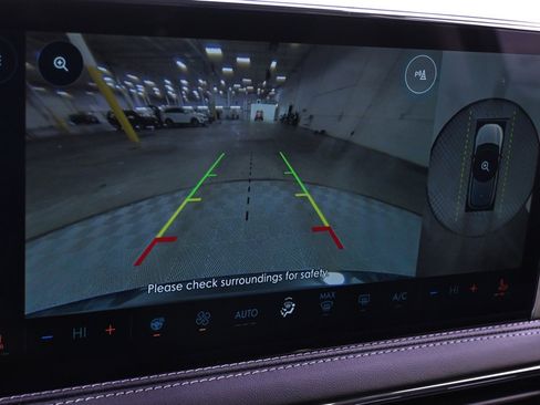 New 2025 Lincoln Corsair AWD w/ Equipment Group 101A image 30