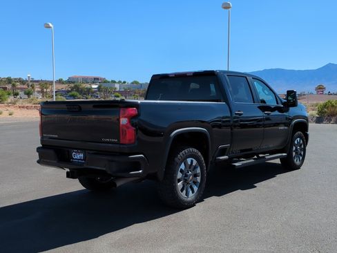 Used 2024 Chevrolet Silverado 2500 Custom w/ Custom Value Package AWD/4WD image 3
