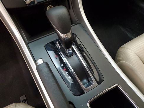 Used 2014 Honda Accord LX image 6