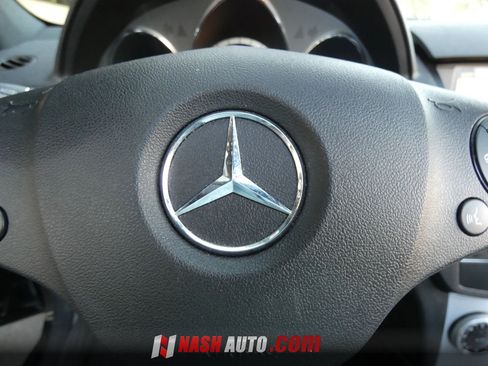 Used 2009 Mercedes-Benz C 300 Sedan image 57