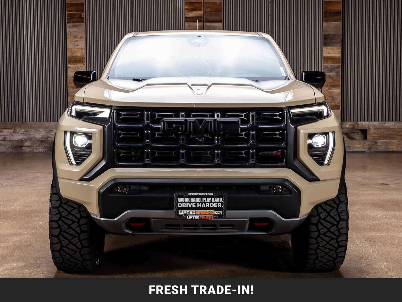 Used 2023 GMC Canyon AT4 w/ Technology Package AWD/4WD image 4