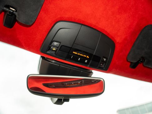 Used 2018 Porsche 911 GT2 RS image 16