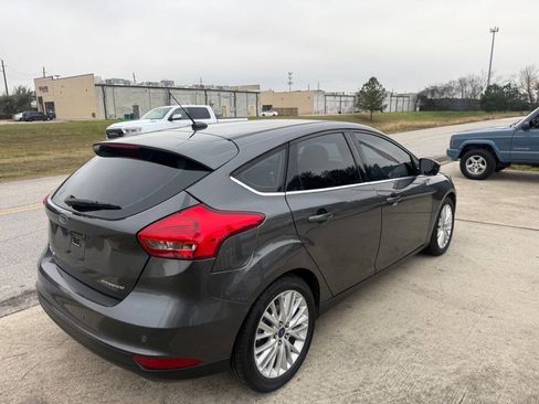 Used 2018 Ford Focus Titanium image 7