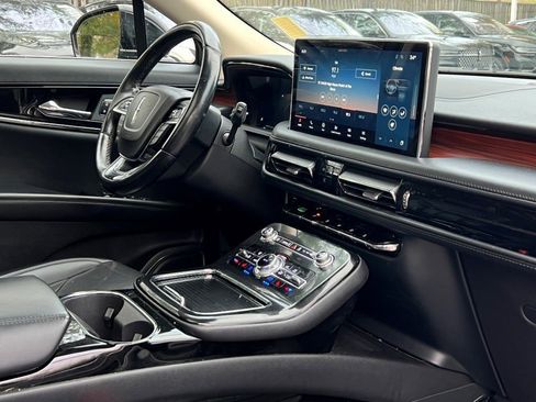 Certified 2023 Lincoln Nautilus Reserve image 10