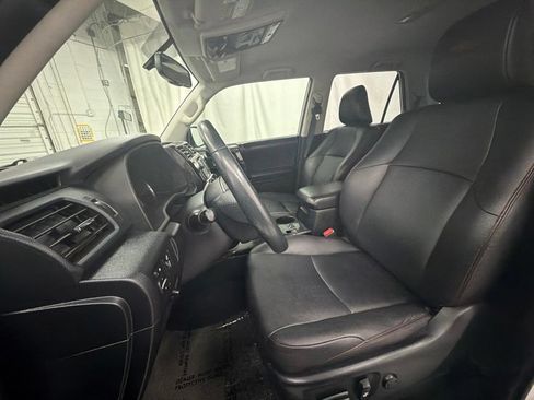 Used 2017 Toyota 4Runner TRD Pro AWD/4WD image 15
