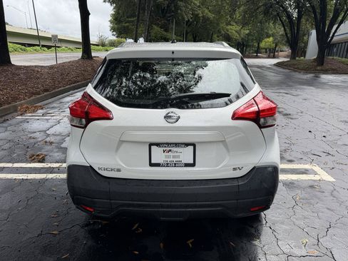 Used 2019 Nissan Kicks SV FWD image 6