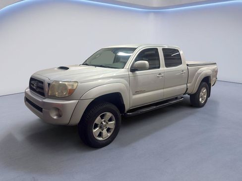 Used 2006 Toyota Tacoma PreRunner w/ TRD Sport Pkg #3 RWD image 3