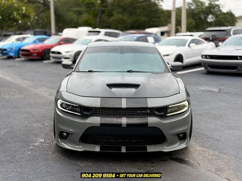 Used 2019 Dodge Charger Scat Pack RWD image 12