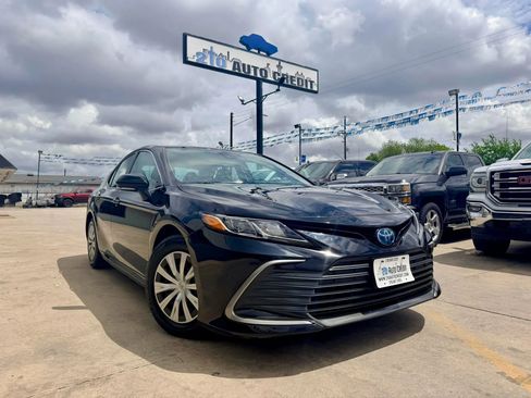 Used 2022 Toyota Camry LE w/ Cold Weather Package FWD image 1
