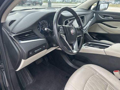 Used 2022 Buick Enclave Avenir w/ Avenir Technology Package AWD/4WD image 11