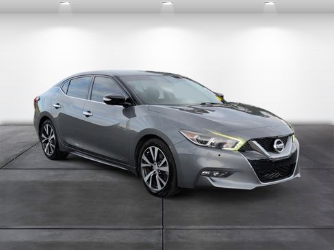 Used 2017 Nissan Maxima 3.5 SV FWD image 2