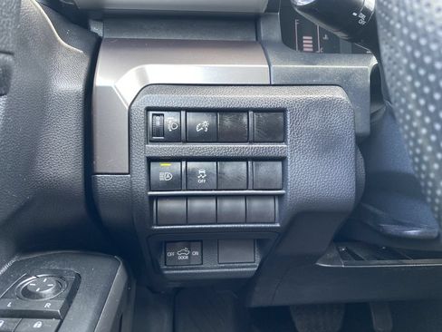 Used 2024 Toyota Tacoma SR5 AWD/4WD image 19