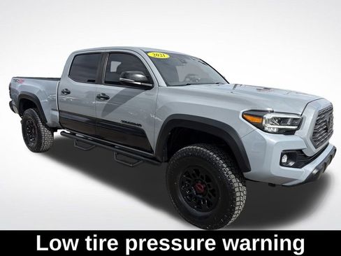 Used 2021 Toyota Tacoma TRD Off-Road w/ Advanced Technology Package image 8