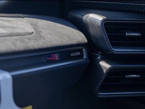 Used 2019 Ford GT RWD image 15