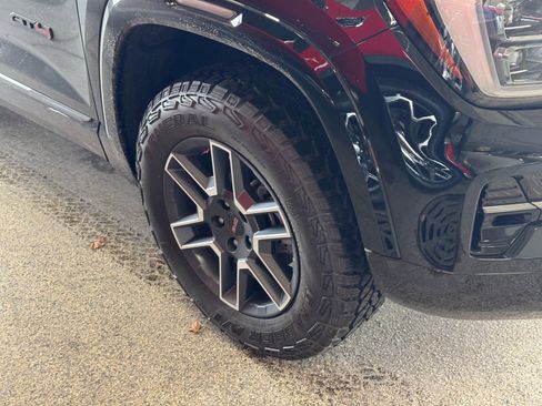 New 2026 GMC Terrain AT4 w/ Convenience Package III image 4