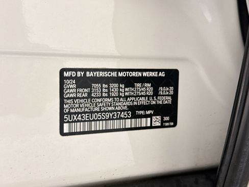 Used 2025 BMW X5 xDrive50e AWD/4WD image 16