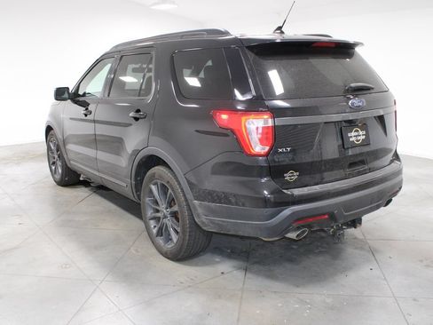 Used 2019 Ford Explorer XLT w/ Equipment Group 202A FWD image 7