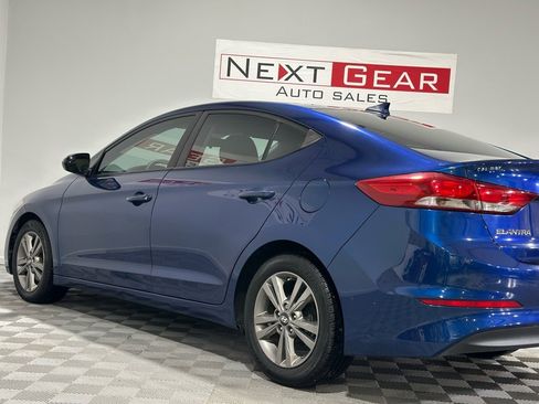 Used 2017 Hyundai Elantra SE image 7