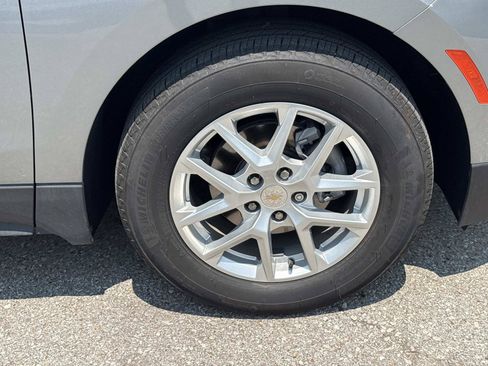 Used 2024 Chevrolet Equinox LT FWD image 10