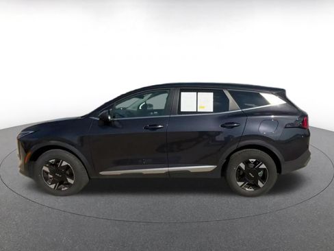 Used 2026 Kia Sportage LX AWD/4WD image 8