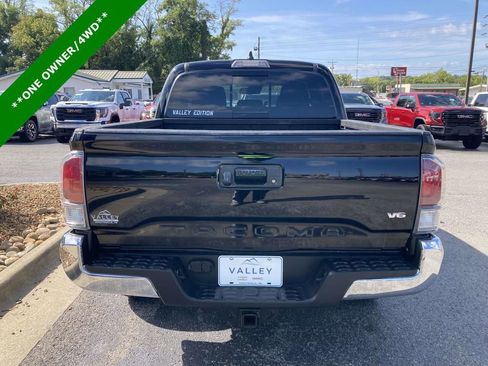 Used 2023 Toyota Tacoma TRD Off-Road AWD/4WD image 5