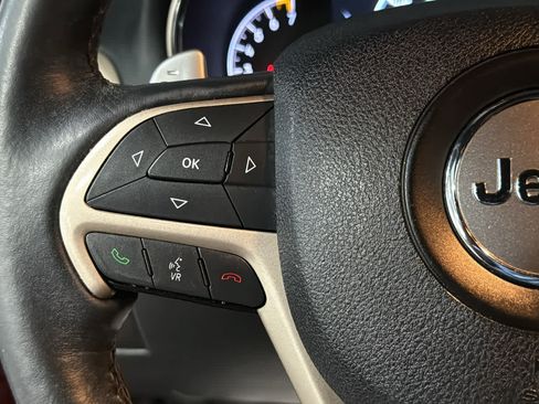 Used 2015 Jeep Grand Cherokee Limited w/ Luxury Group II AWD/4WD image 12