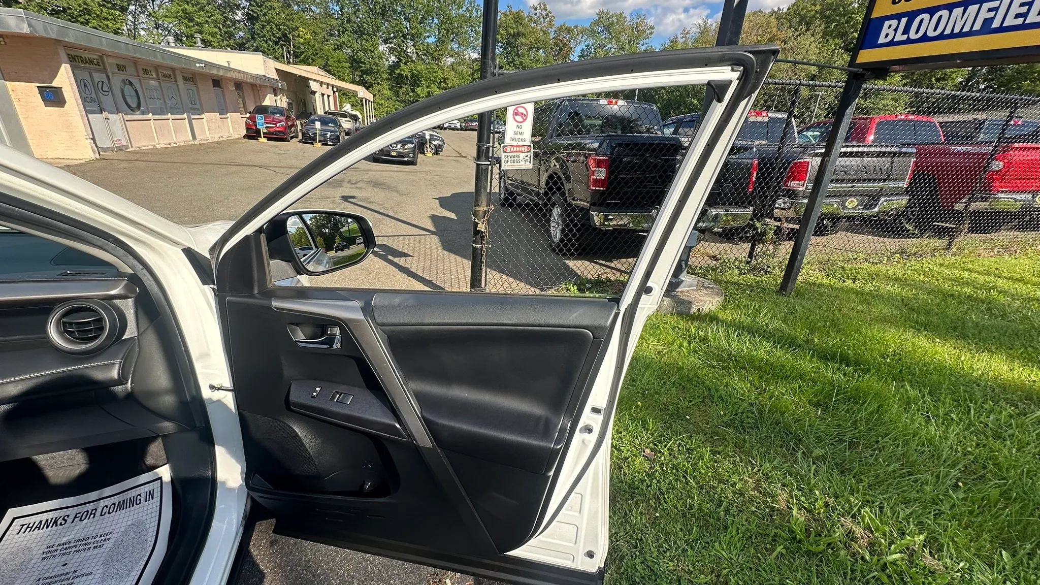 Used 2016 Toyota RAV4 XLE AWD/4WD image 39