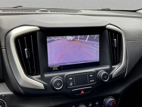 Used 2019 GMC Terrain SLT w/ Preferred Package FWD image 14