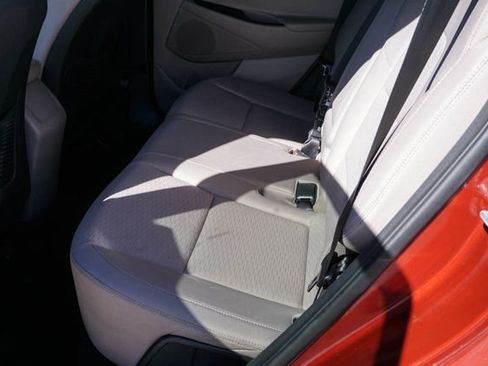 Used 2019 Hyundai Tucson SE image 9