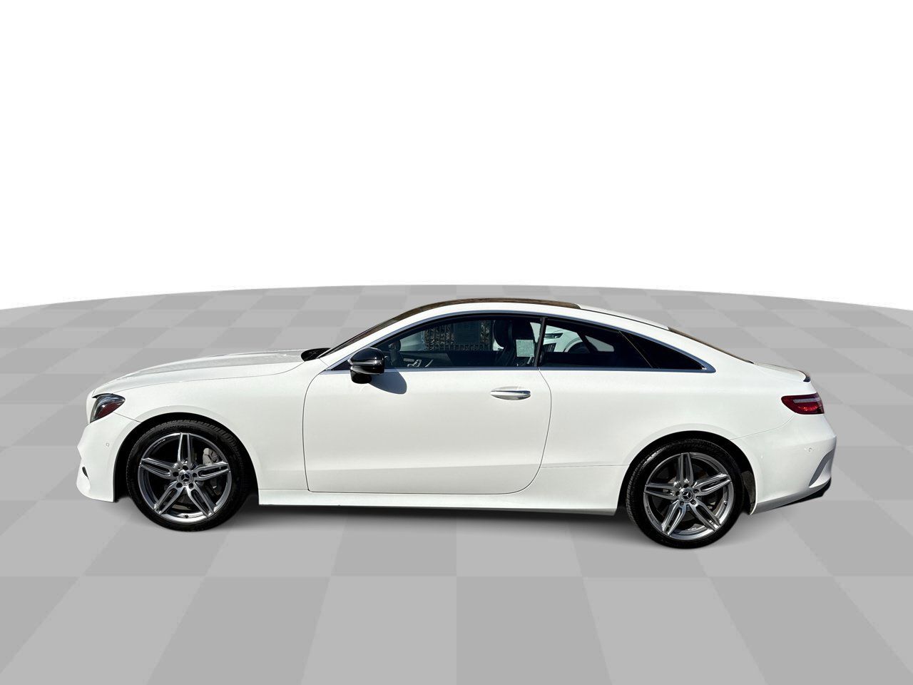 Used 2018 Mercedes-Benz E 400 Coupe image 5