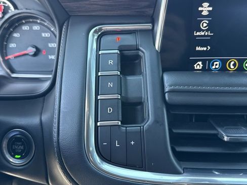 Used 2021 Chevrolet Tahoe LT w/ LT Signature Package image 34