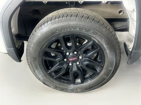 Used 2023 GMC Sierra 1500 Elevation AWD/4WD image 11