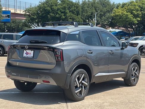 New 2026 Nissan Kicks SV w/ Cold Weather Package FWD image 4
